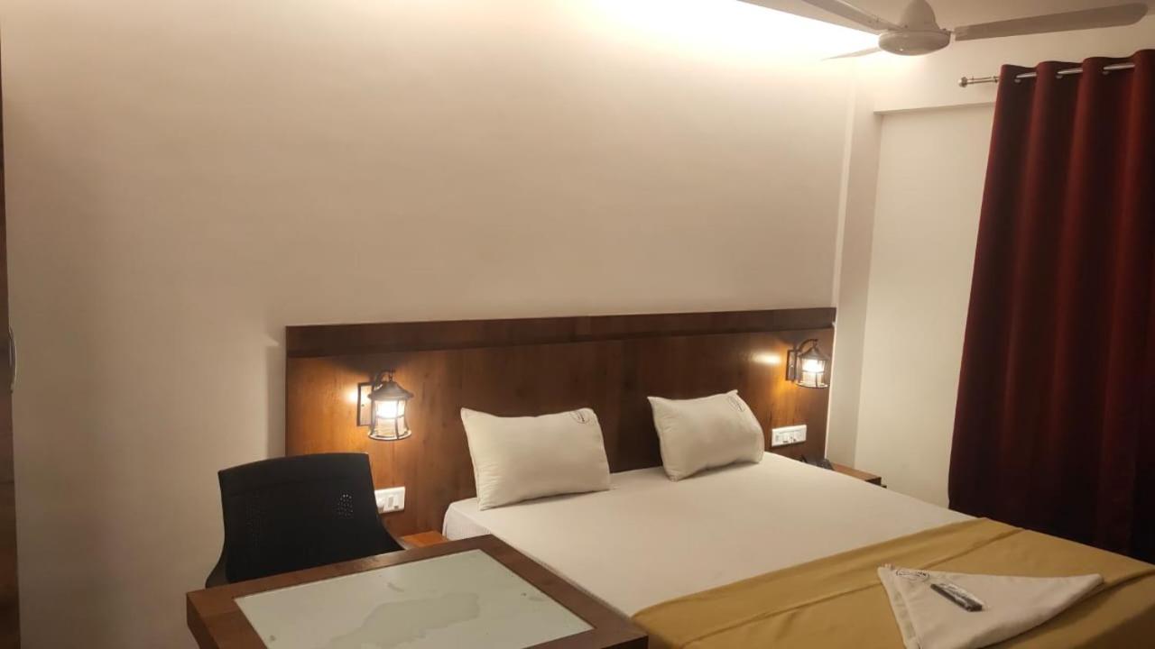 Hotel Anvisha Executive Mangvadi Zewnętrze zdjęcie